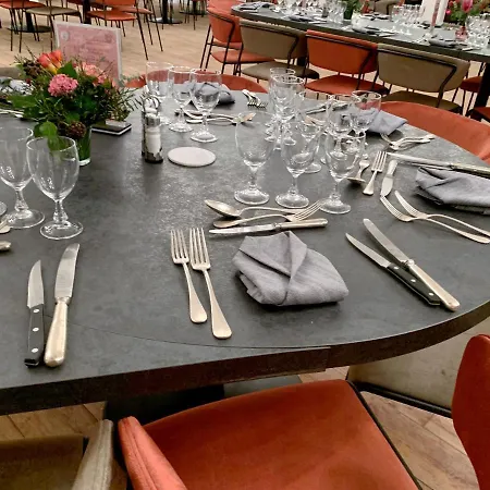 Hotell Causse Comtal Rodez, The Originals Relais Gages-le-Haut