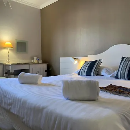 Hotell Causse Comtal Rodez, The Originals Relais 3*