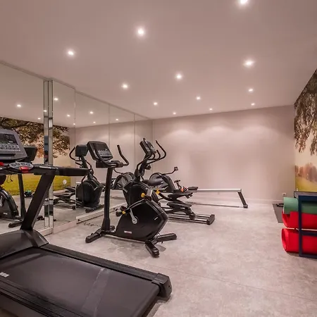 Hotell Causse Comtal Rodez, The Originals Relais Gages-le-Haut