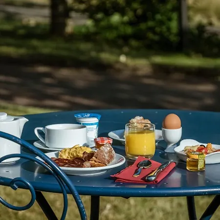 Hotell Causse Comtal Rodez, The Originals Relais Gages-le-Haut