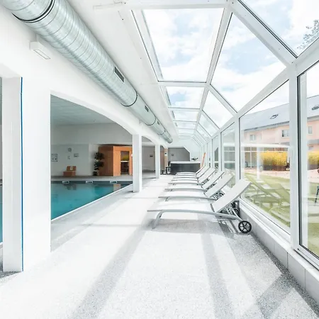 Causse Comtal Rodez, The Originals Relais فندق Gages-le-Haut
