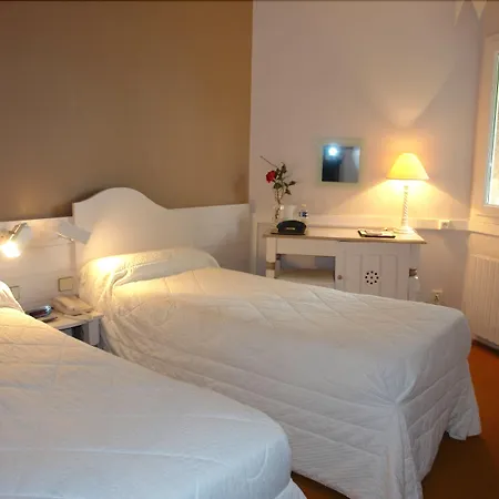 Hotell Causse Comtal Rodez, The Originals Relais