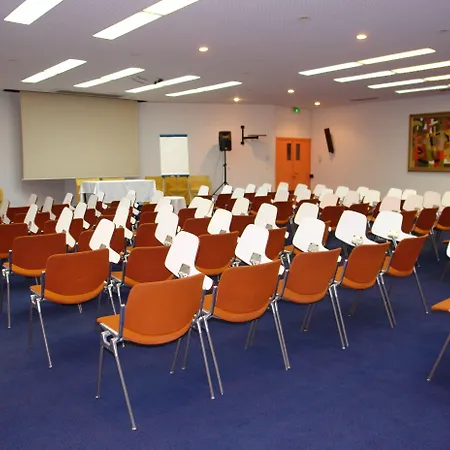 Causse Comtal Rodez, The Originals Relais Szálloda 3*