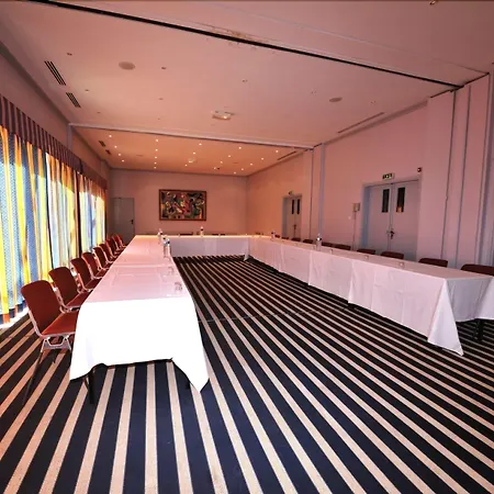 Causse Comtal Rodez, The Originals Relais 3*