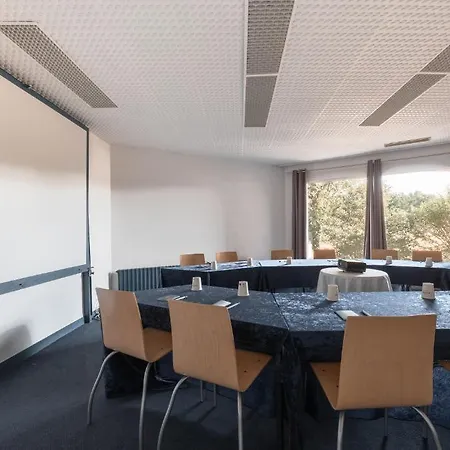 Hotel Causse Comtal Rodez, The Originals Relais 3*